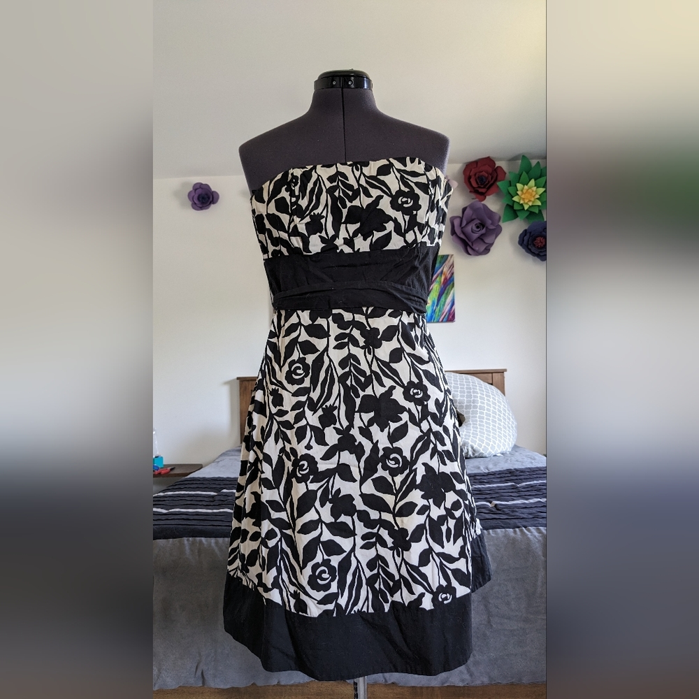 White House Black Market Floral Dress